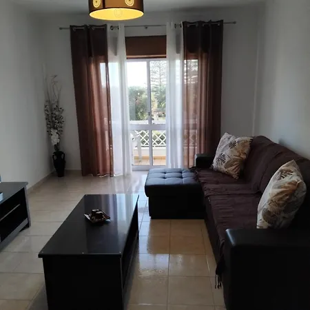 Casa Ebenézer * Lagos